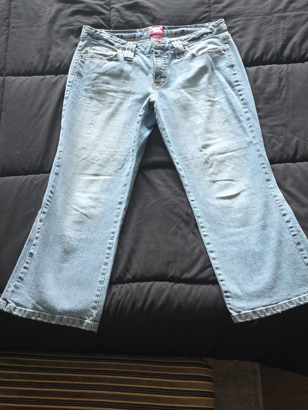 Light Wash Women’s Jeans - Comfortable Flare Fit- Cropped